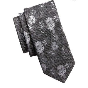 Sondergaard floral tie